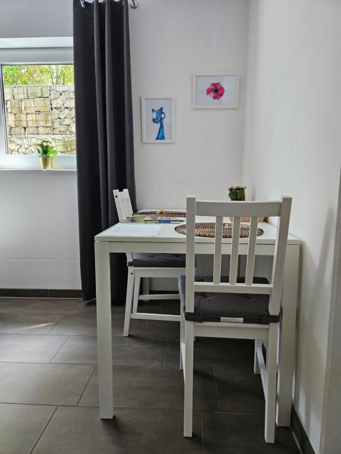 Gemuetliche Wohnung In Ruhigem Wohngebiet Aschaffenburg Ngoại thất bức ảnh